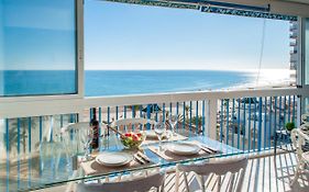 Stay In Azul